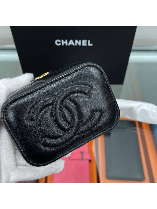 CC Logo Classic Vanity Small Cosmetic Case Mini Bag Black Chanel