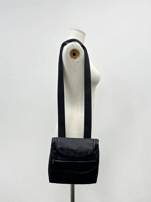 6th Division Black New Travel Mini Two Way Bag 4VCHB38357 Chanel