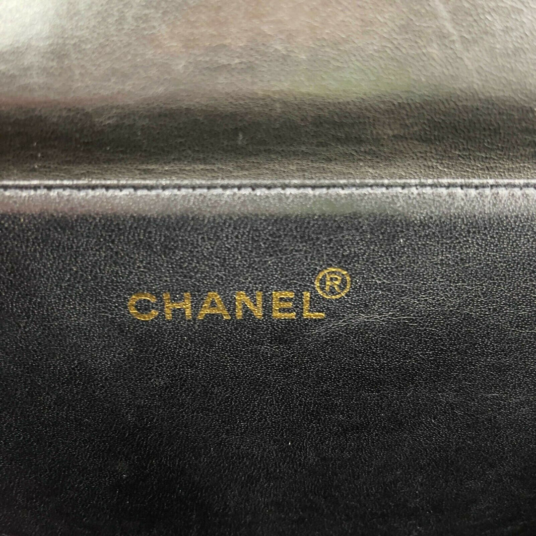 Chanel - VTG 1996 Medium Black Top Handle Kelly Medium New Bag - Patent Leather
