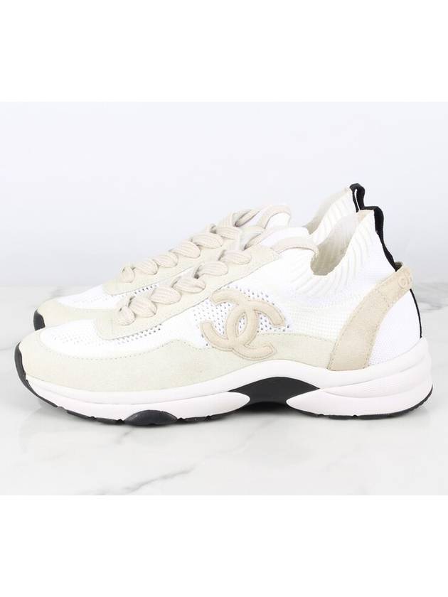 CC logo suede sneakers 38 250 Chanel