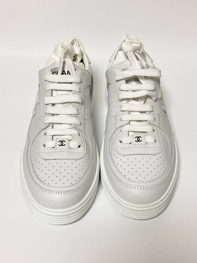 CC Logo Calfskin Low Top Sneakers White Chanel
