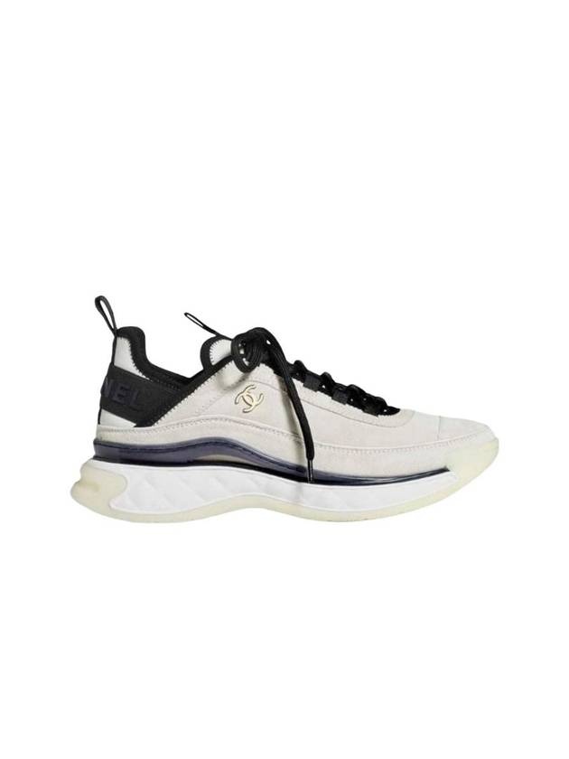 Mixed Fiber Suede Low Top Sneakers White Chanel