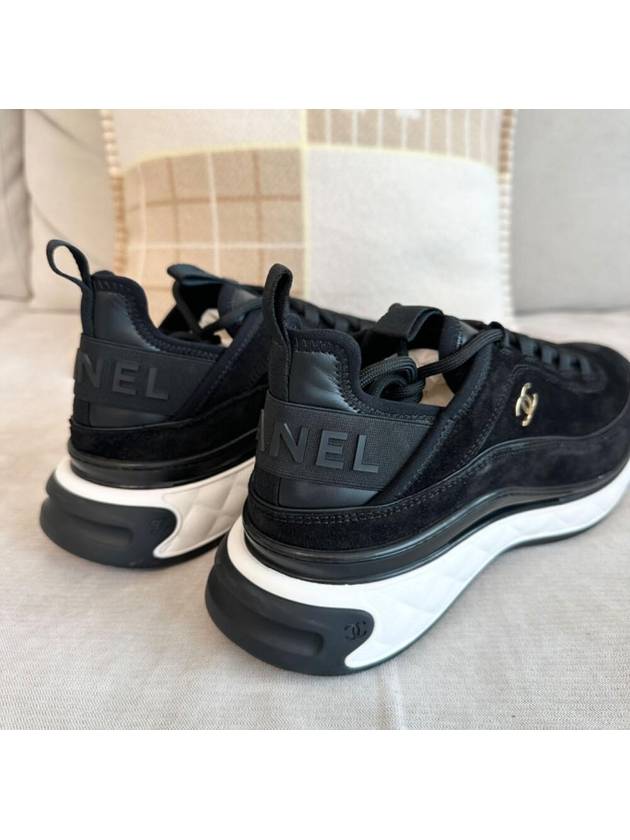Mixed Fiber Suede Low Top Sneakers Black Chanel