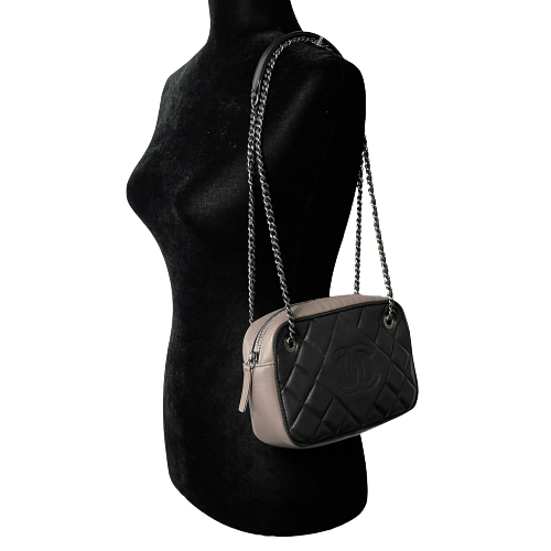 Chanel - 2017 Bicolor Small Black / Taupe Ballerine CC Camera Case Crossbody