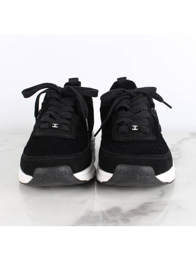 CC logo knit cruise sneakers 38 250 Chanel