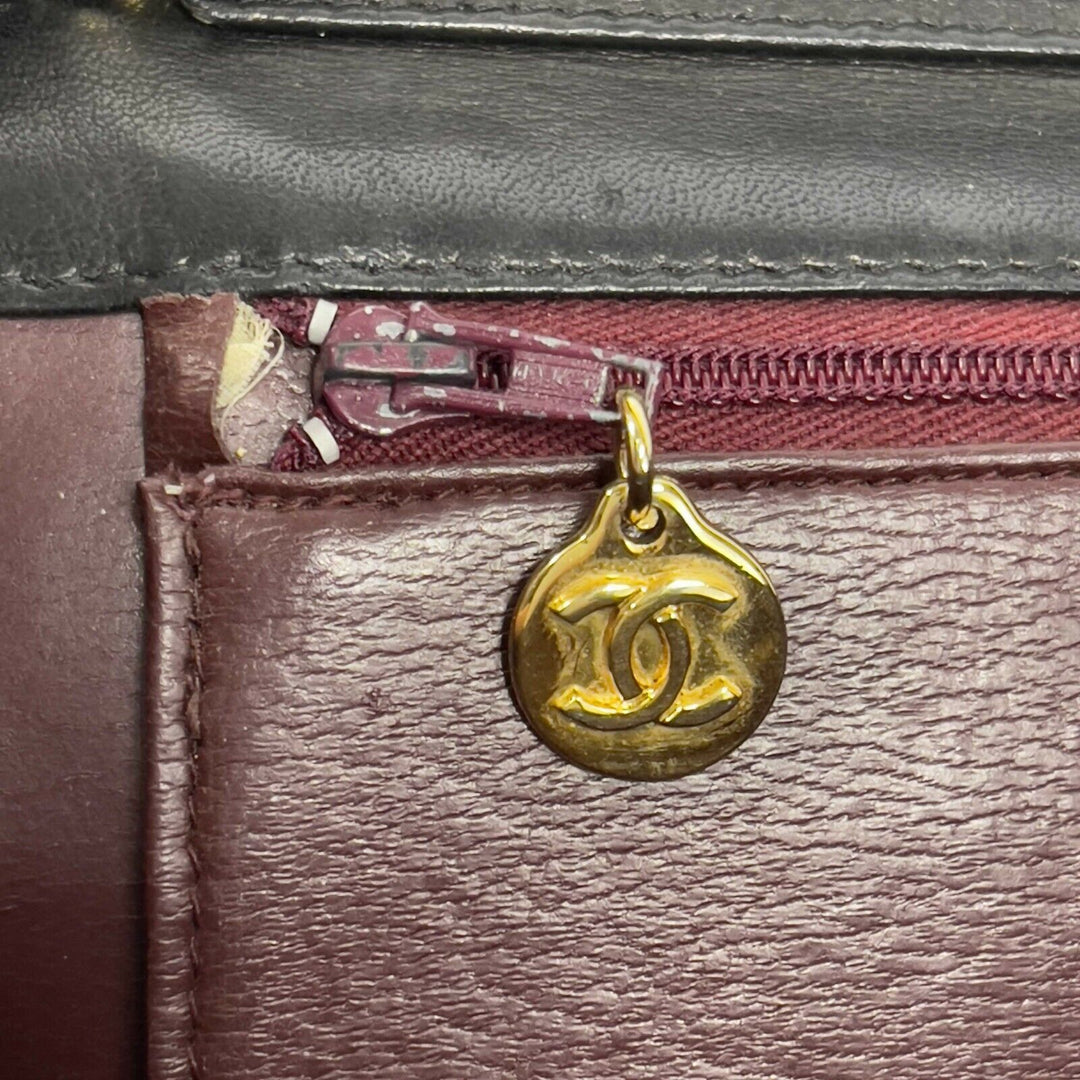 Chanel - VTG CC Logo Old Medium Black Matelasse Quilted Shoulder Bag