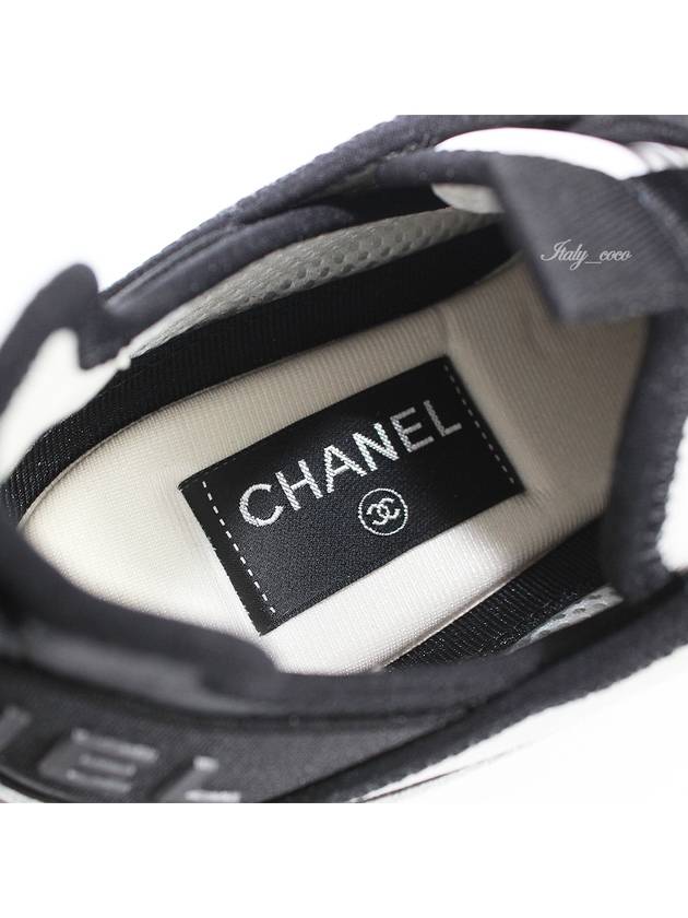 Fabric Suede Calfskin Low-Top Sneakers Dark Grey Chanel