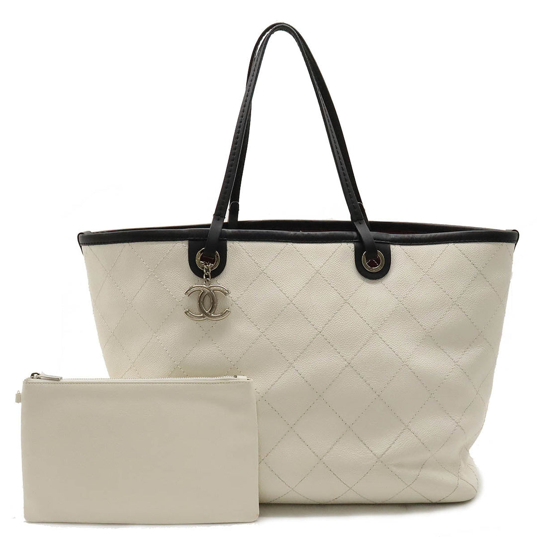 Top Quality Chanel Top Quality Chanel Onza Road Wild Stick Cocomark  Bag Shell Bag Caviar Skin White Black Charm Furnished with Black Shrimp Blue/Mosaic Quality