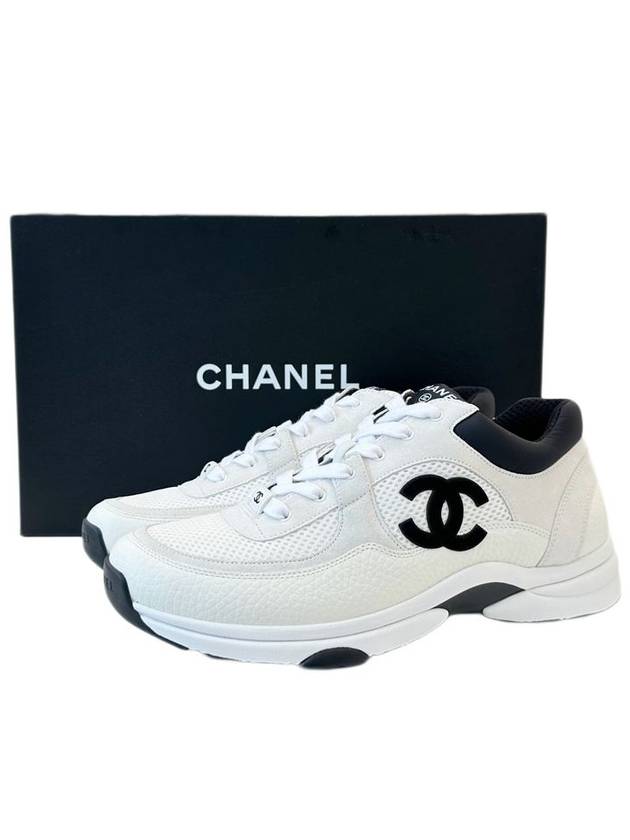 CC Logo Leather Low Top Sneakers White Chanel