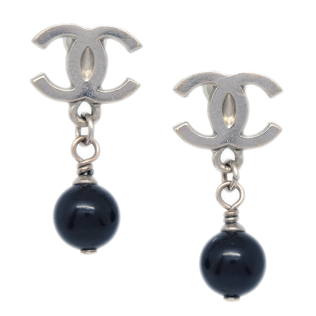 Top Quality Chanel Piercing Dangle Earrings Silver 10A
