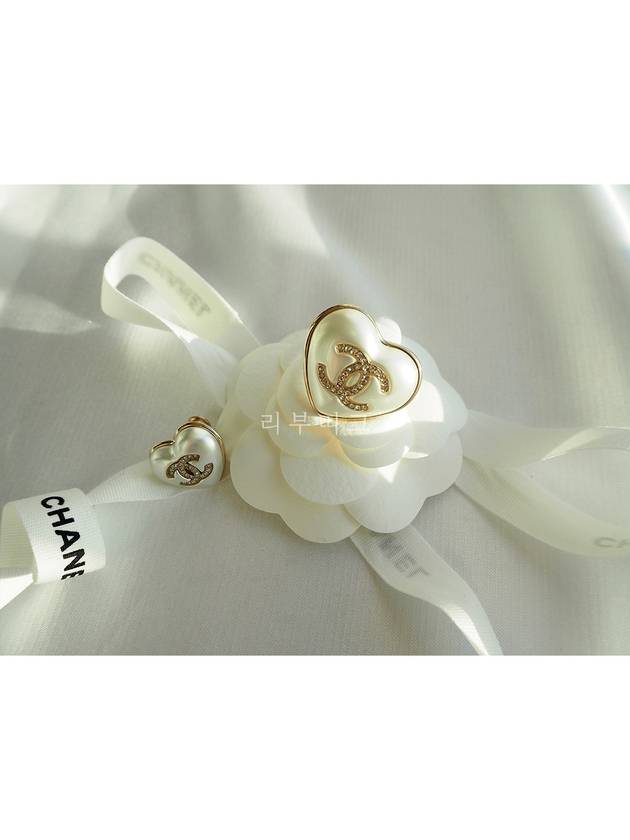 Double Heart Brooch Set White Chanel