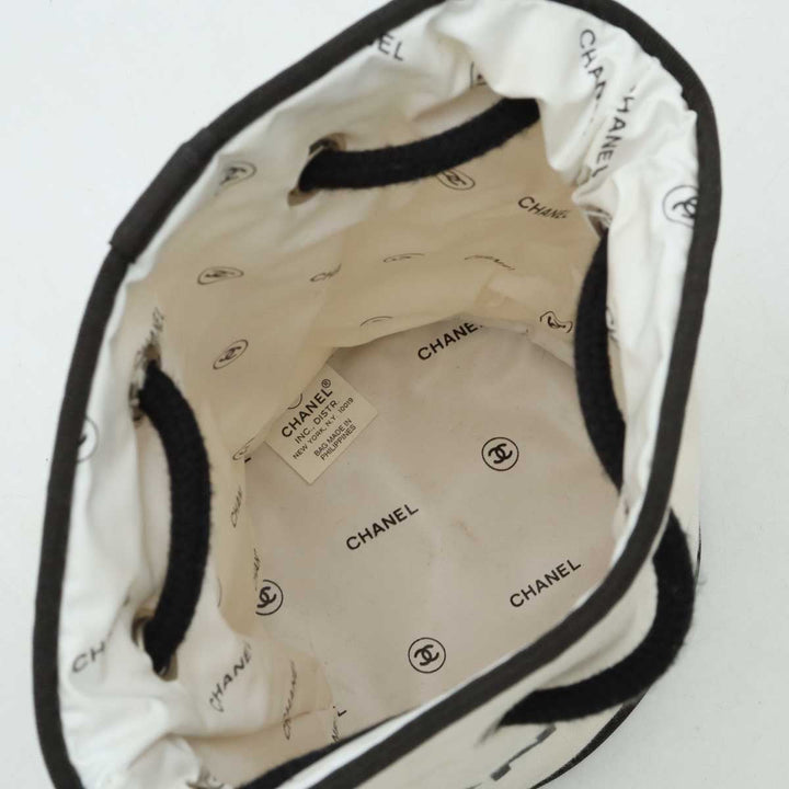 Top Quality Chanel NOBELTY LOGO PRINT WORKSHIP WORKSHIP WITH WHITE WHITE BLACK BLACK BLUMIN MARKET SHOP