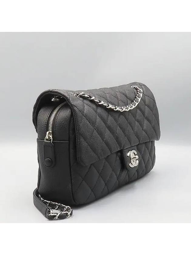 A67742 Black EASY CAVIAR Flap Silver COCO Logo Large Zip up Chain Shoulder Bag Chanel