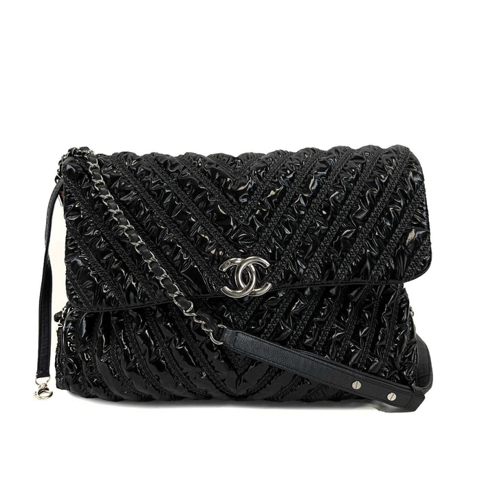 Chanel - New - Maxi Chevron Space Suit New Black Shoulder Bag