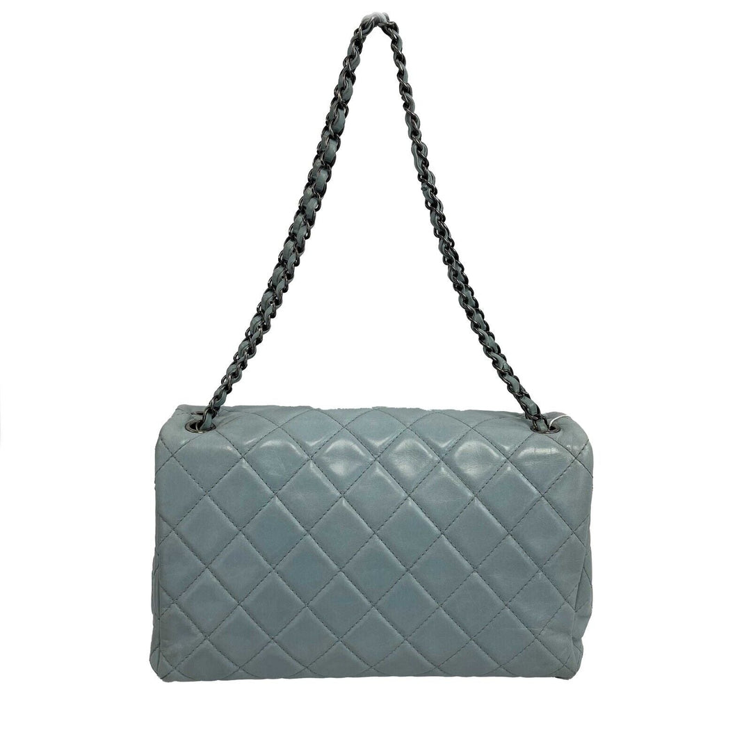 Chanel - Baby Blue Seasonal CC Jumbo Single New - Lambskin / Ruthenium Hardware