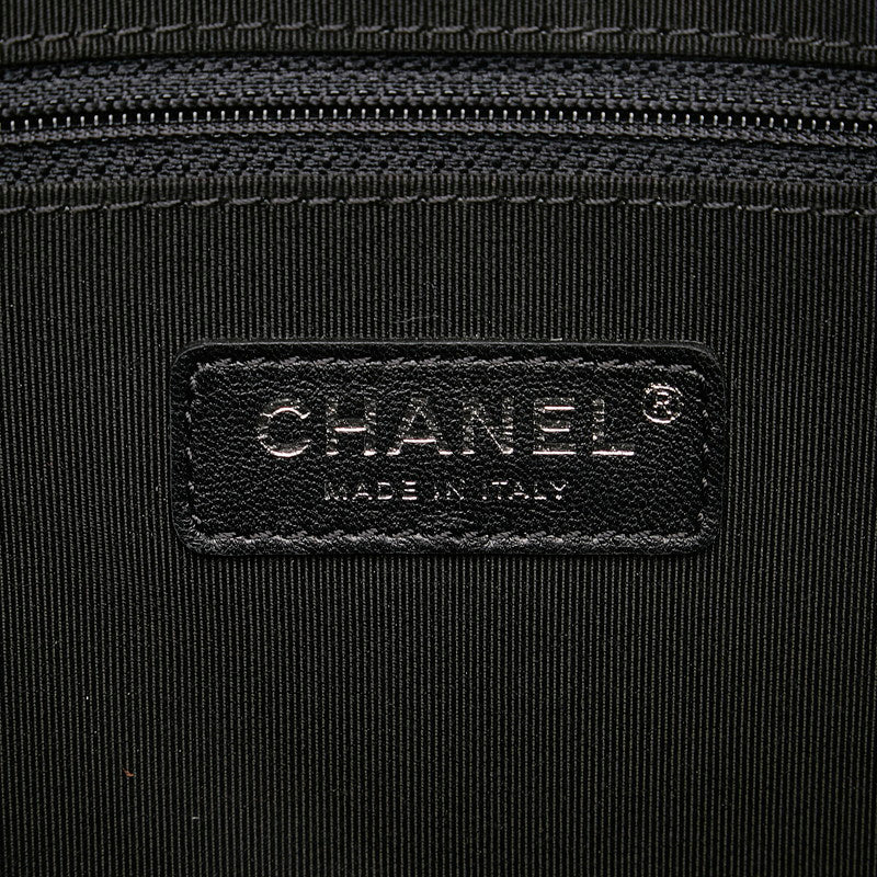 Top Quality Chanel 19 Cruise Collection LA PAUA Cocomark Chain Shoulder Bag Black White PVC Leather  CHANEL