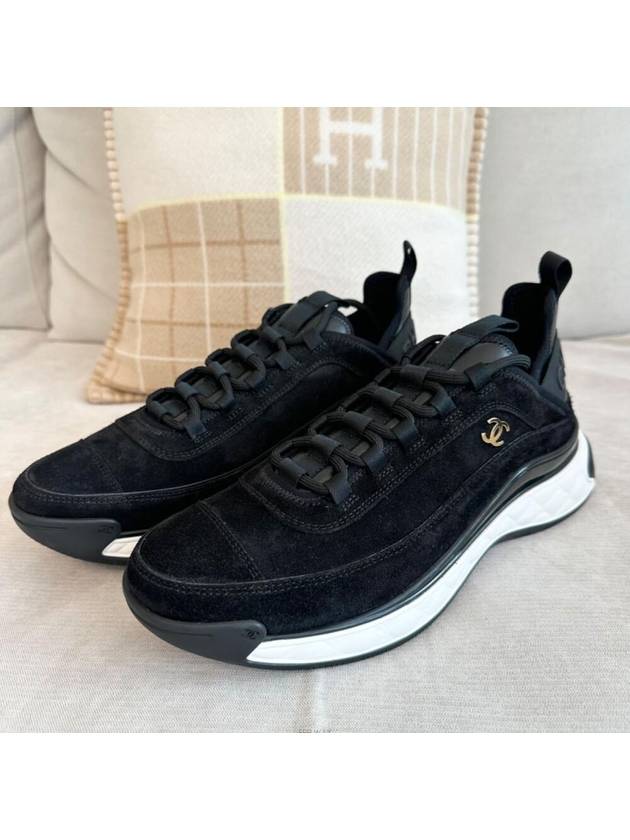 Mixed Fiber Suede Low Top Sneakers Black Chanel