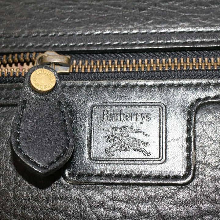 BurberrySs Clutch Bag Leather Black Auth ep1119