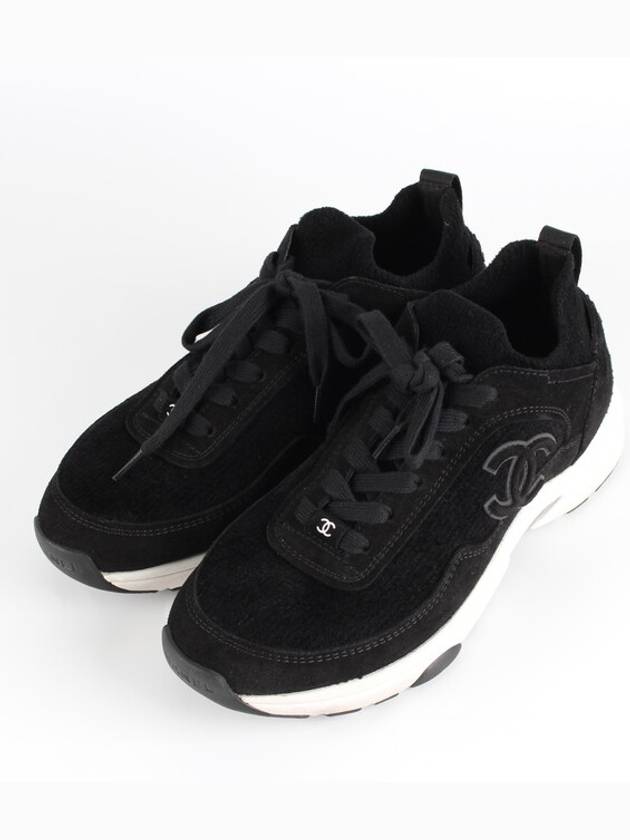 CC logo knit cruise sneakers 37 5 245 Chanel