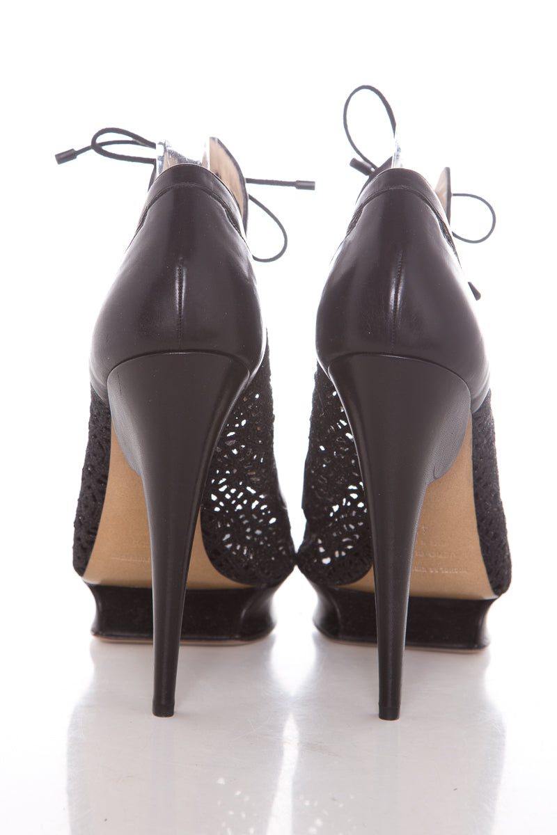 Nicholas Kirkwood Black Lace Up Heels SZ 41