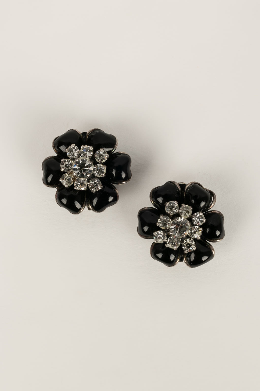 Boucles d'oreilles cam√©lias Chanel