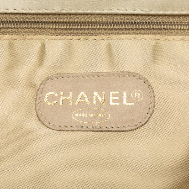 Top Quality Chanel Decamatrace Strip Cocomark Chain Shoulder Bag Pink White Cotton Lady Top Quality Chanel [More]