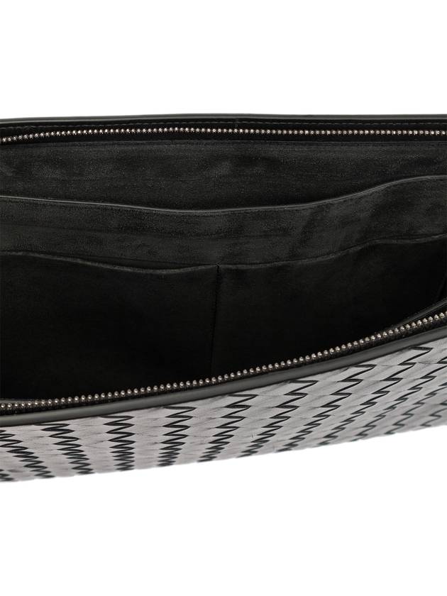 Bottega veneta Intrecciato Zipper Leather Clutch Bag Black