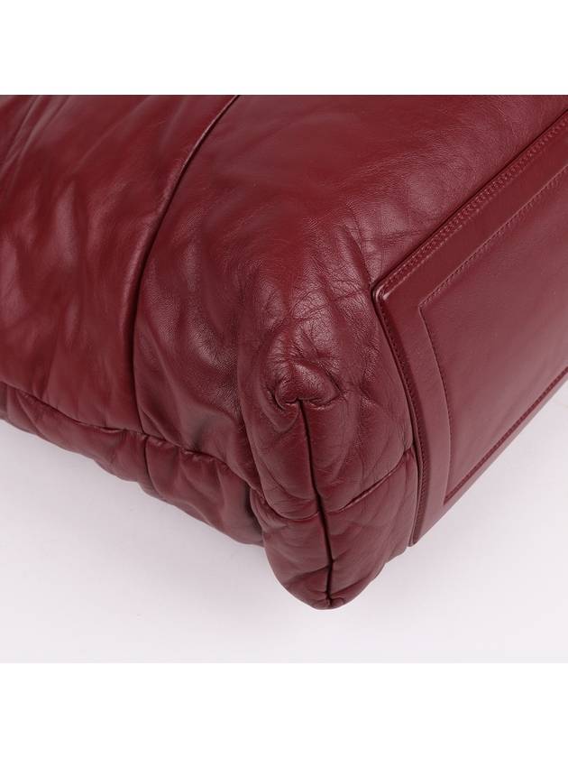 Burgundy leather cocoon large shoulder bag Chanel