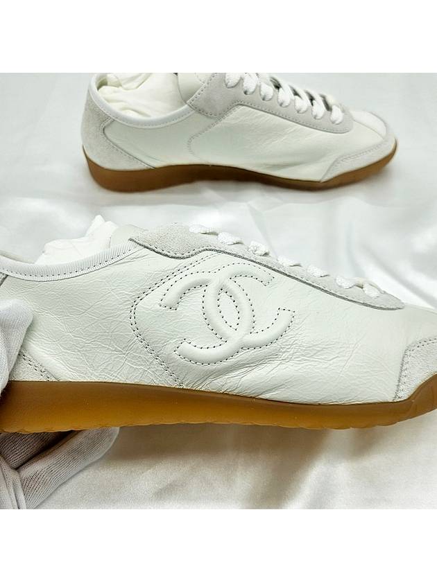 Calfskin Suede Low Top Sneakers White Chanel