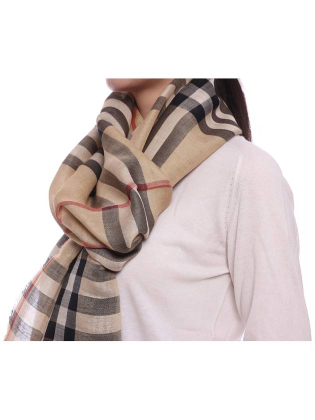 Burberry Vintage Check Wool Blend Scarf Beige