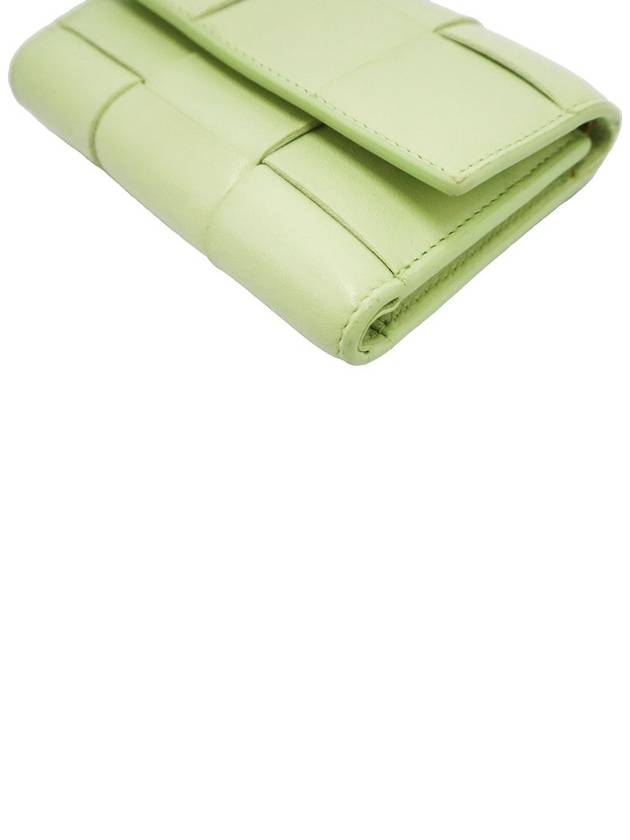 Bottega veneta Women s Half Wallet Bottega veneta 651372 Lemon Washed Lambskin Intrecciato Weaving 3 Stage Folded Zipper