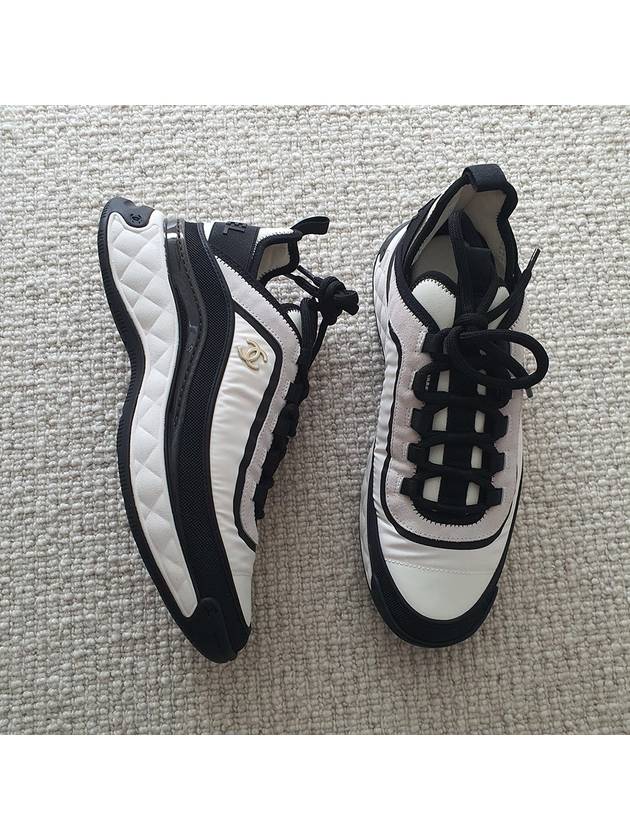 CC Logo Mixed Fiber Low Top Sneakers Black White Chanel