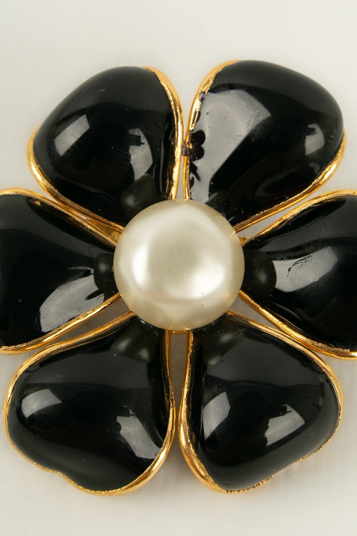 Broche cam√©lia Top Quality Chanel Automne 1995