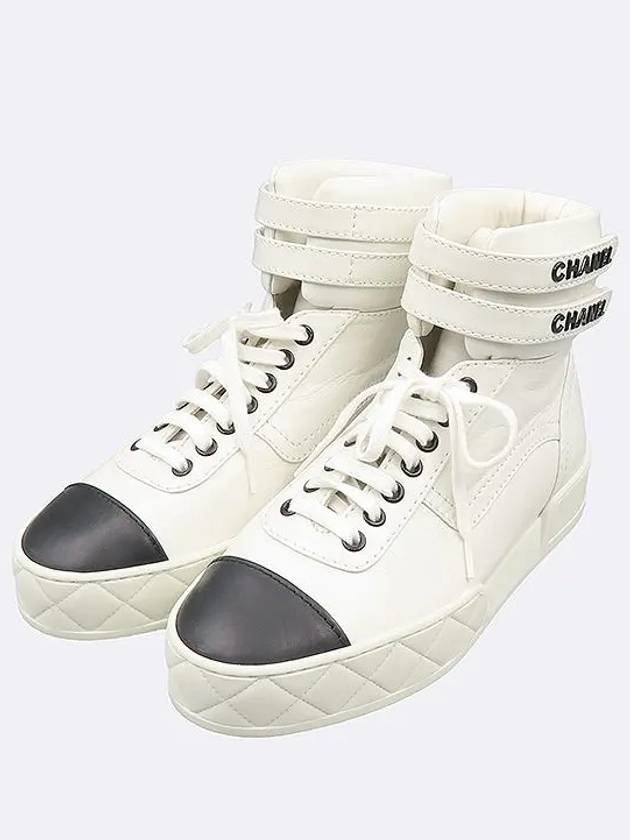 G45312 White leather high top sneakers size 38 Chanel