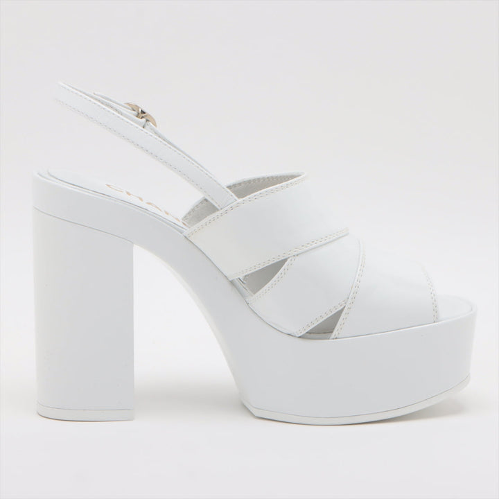 Top Quality Chanel Coco 23AW Patent Leather Sandal 35C  White G45016 Crample