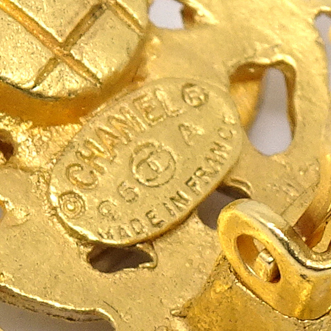 Top Quality Chanel Oval Earrings Gold Clip-On 95A