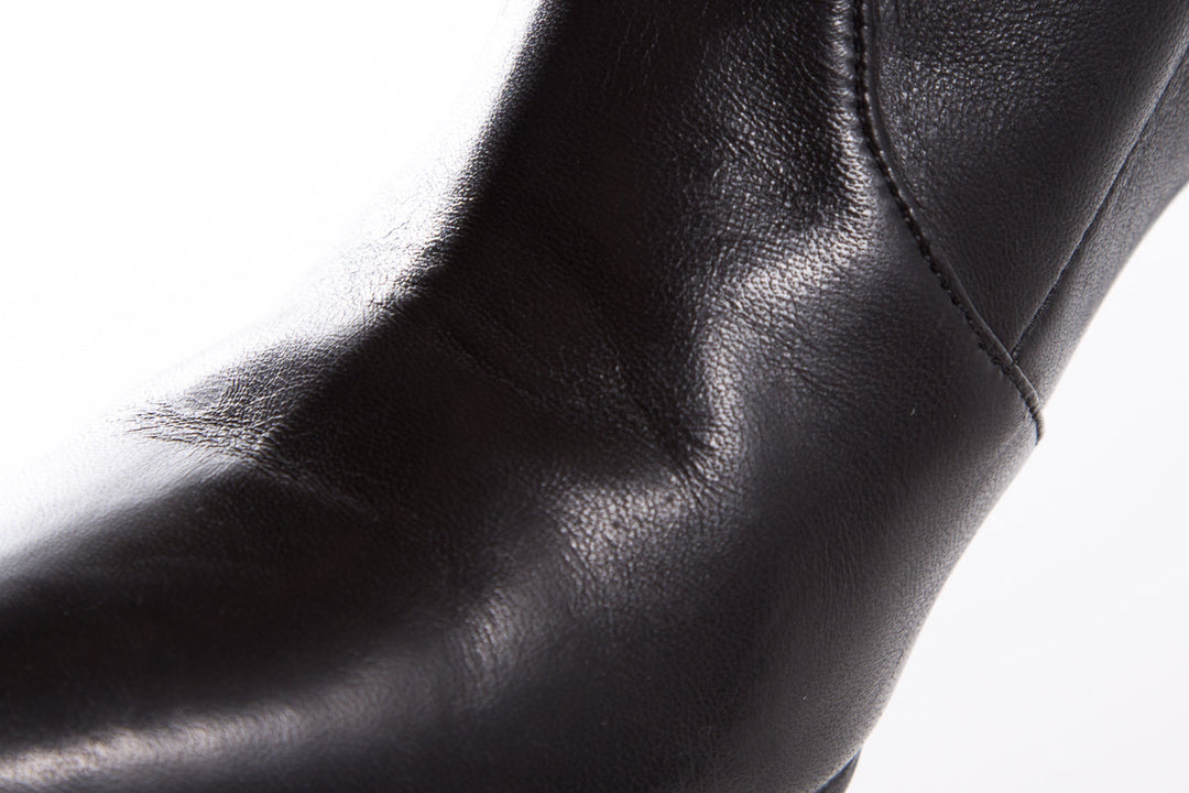 Stuart Weitzman Black Booties SZ 7.5