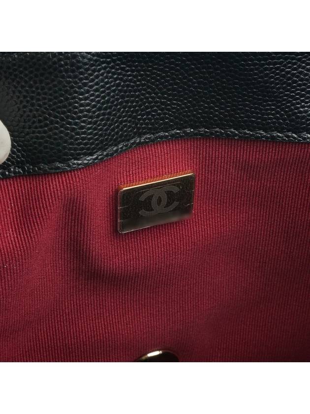 Backpack Grained Shiny Calfskin Gold Metal Black Chanel