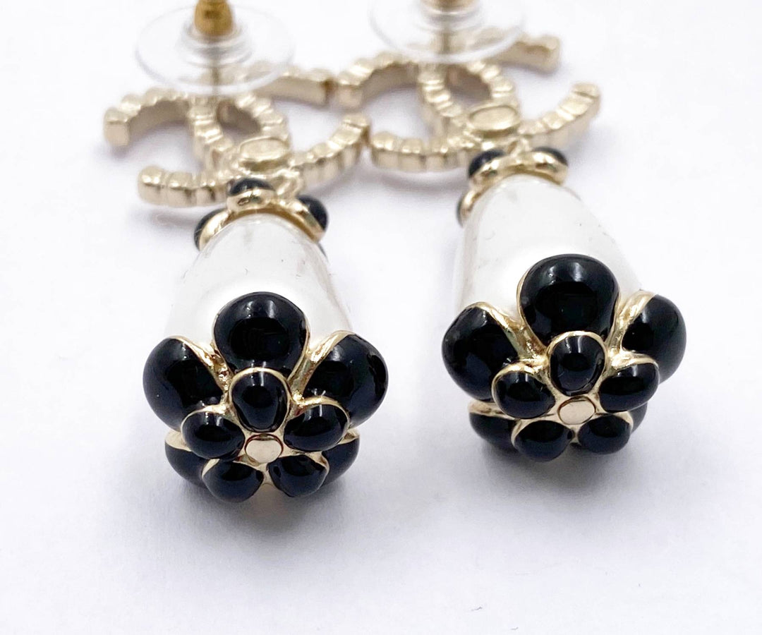 Chanel Brand New Gold Scallop CC Black Flower Pearl Large Piercing Earrings