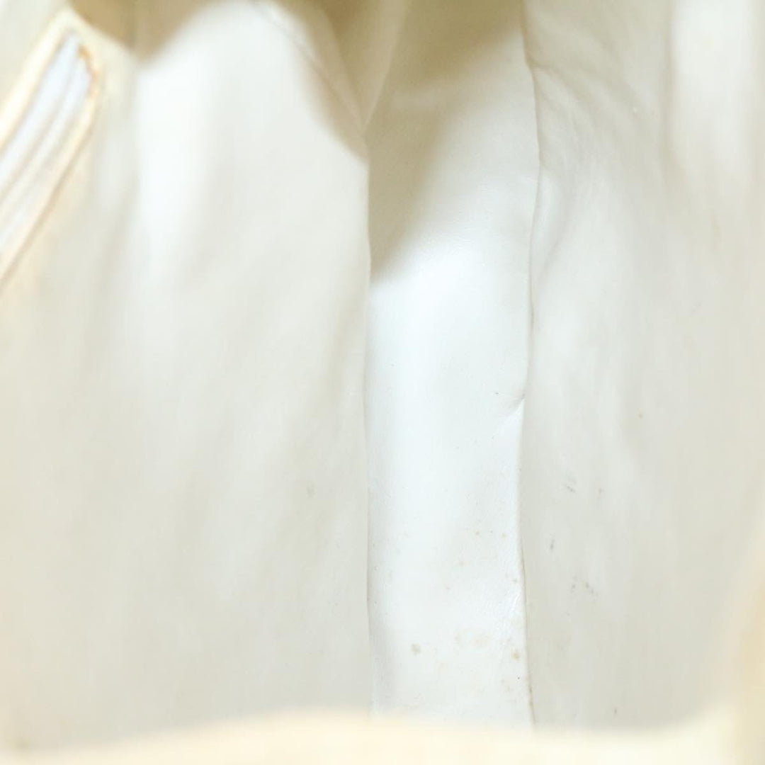Top Quality Chanel Caviar Skin Matelasse Backpack White CC Auth am1922gA