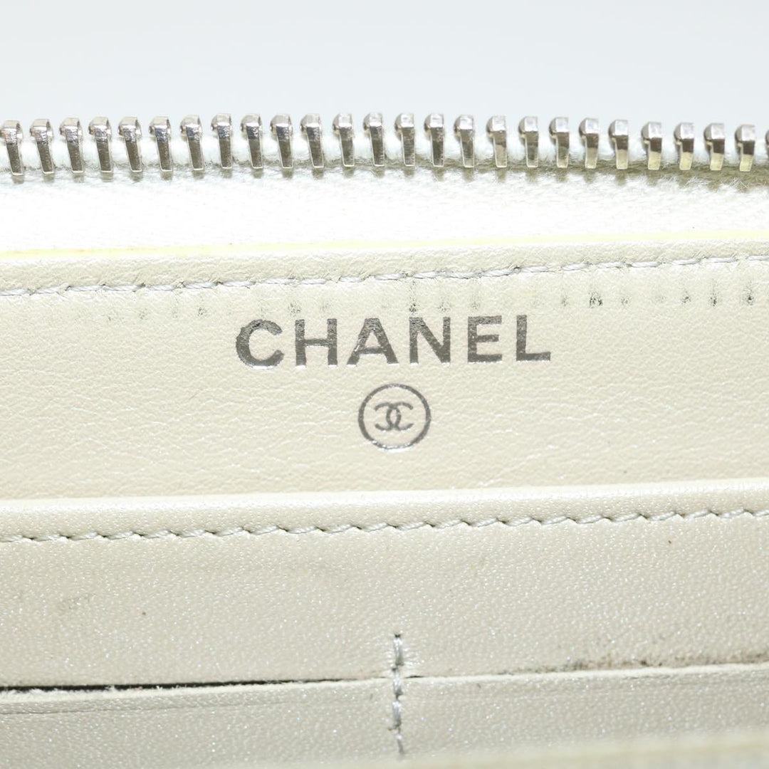 Chanel Caviar Skin Long Wallet Leather Silver CC Auth am2797g