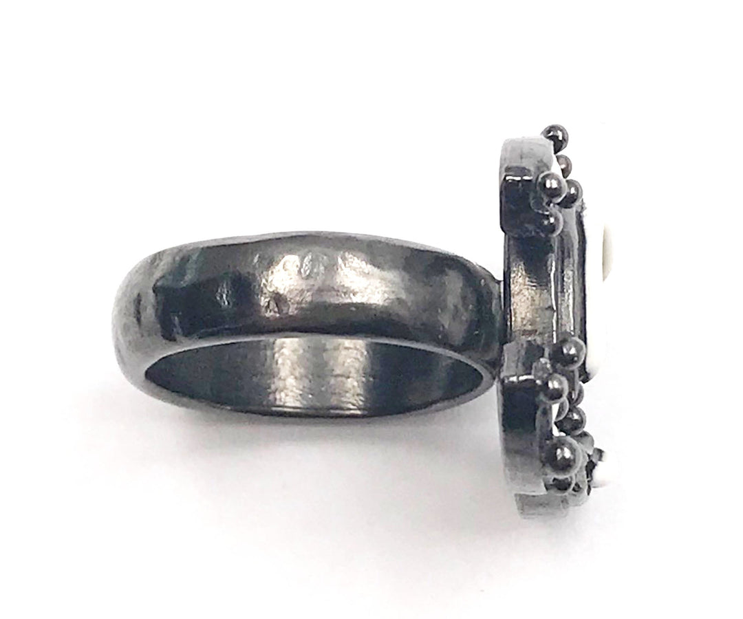 Chanel Off White Pop up Enamel Gunmetal CC Ring