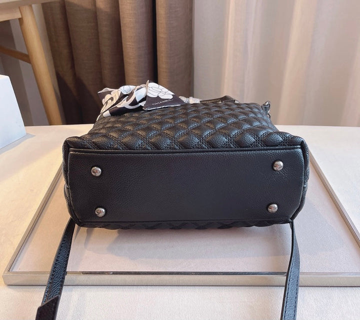 Black Top Quality Chanel leather Handbag