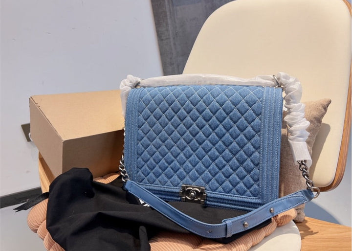 New woman Top Quality Chanel shoulder handbag