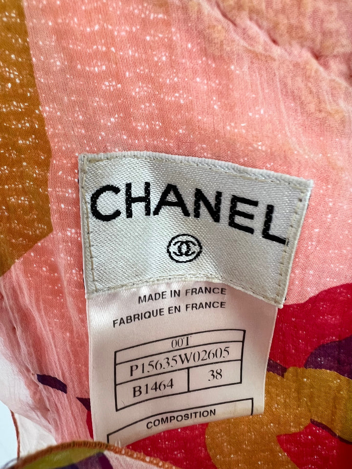 *FIRE PRICE* Top Quality Chanel Peach Three Piece Set with Multicoloured Silk Trim and Shoulder Pad Detailing FR 38 (UK 10)
