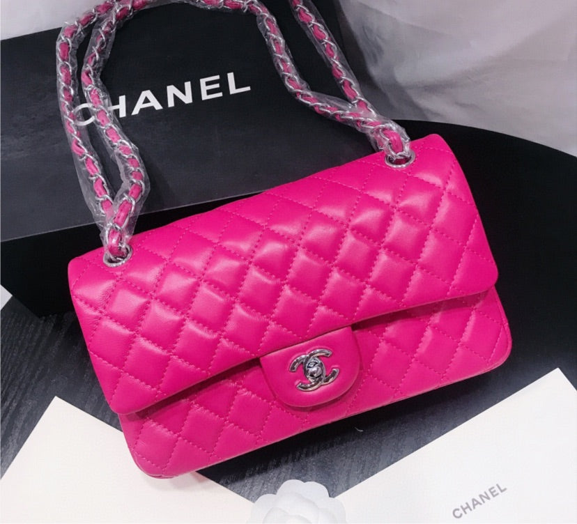 Top Quality Chanel leather handbag