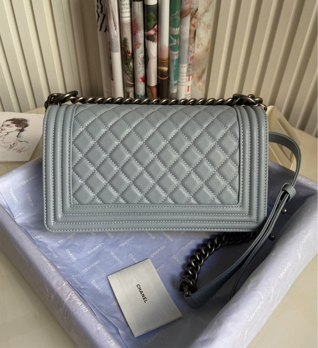 Woman Top Quality Chanel shoulder handbag