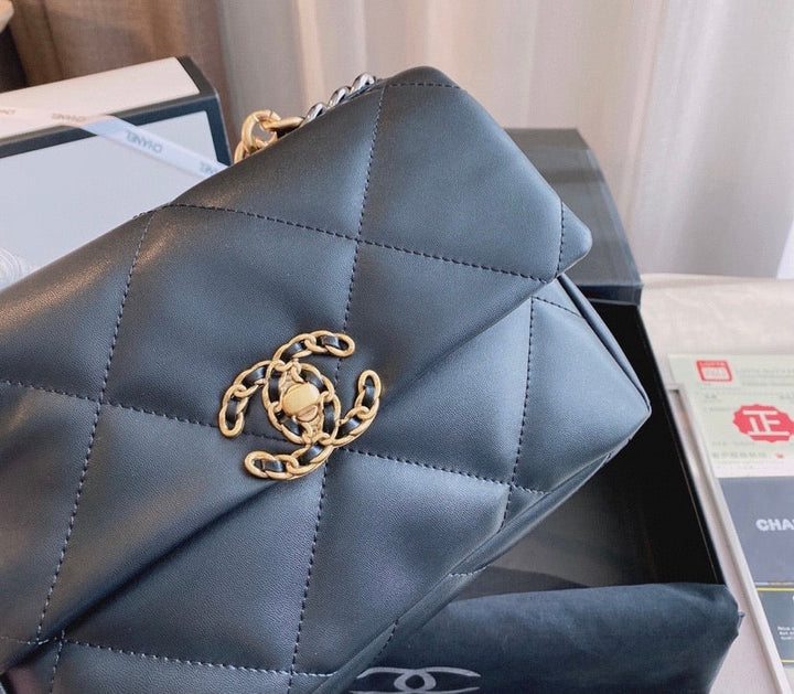 Top Quality Chanel Leather Handbag