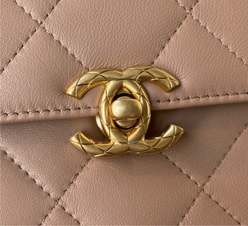 New woman Top Quality Chanel handbag