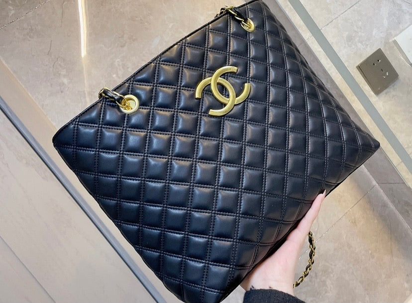 Top Quality Chanel Leather black handbag